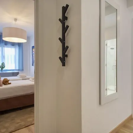 Daire Luxury T2 & Beach & Citycenter & Oldtown Quarteira