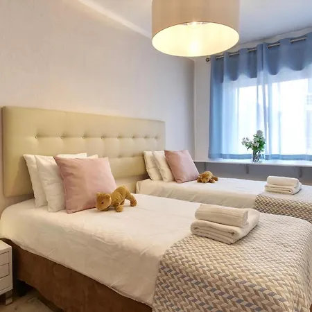 Luxury T2 & Beach & Citycenter & Oldtown Quarteira